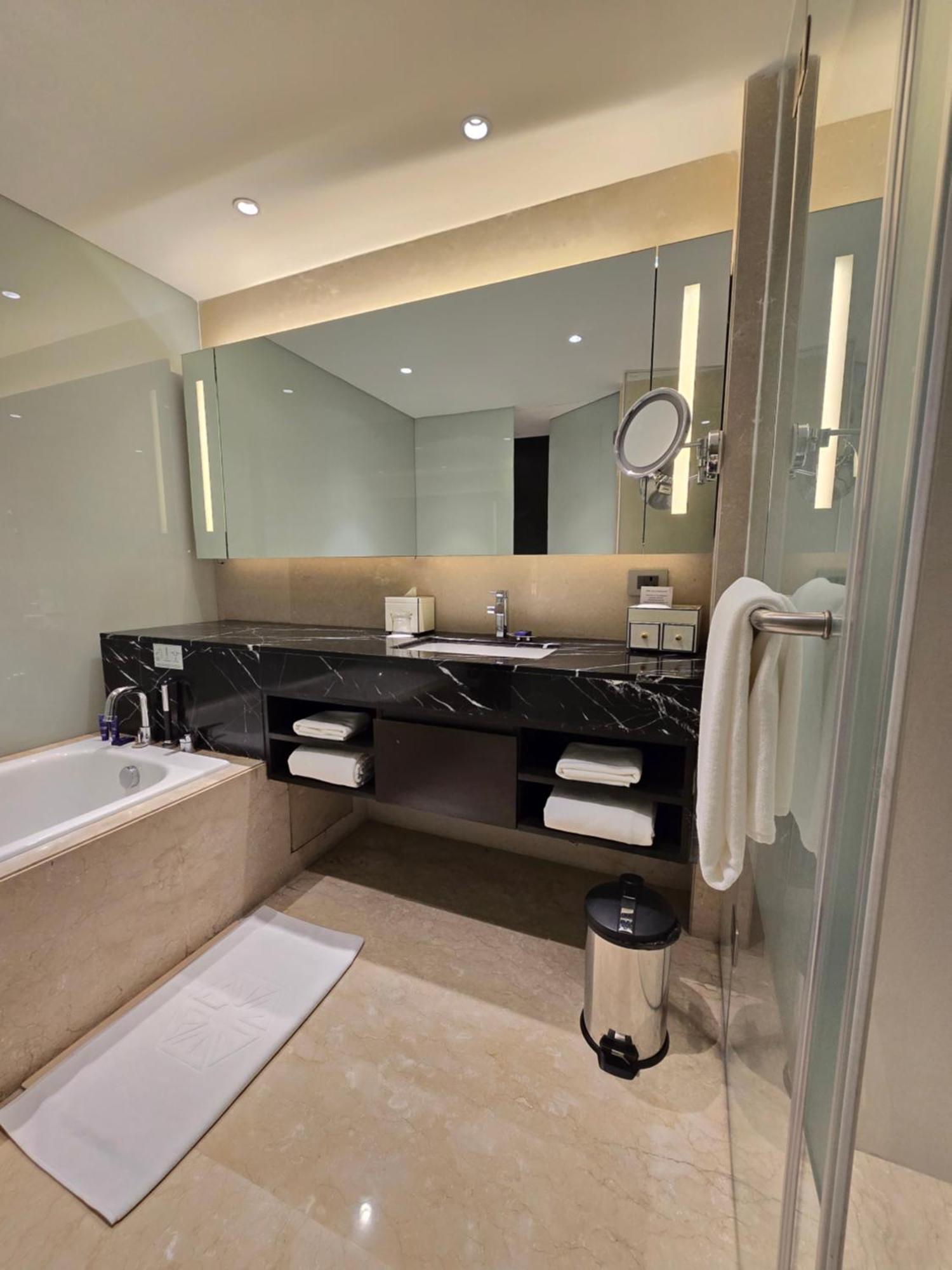 Vivanta 5*